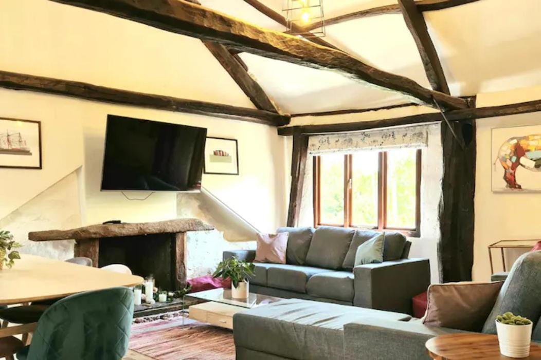 Historic Property With Stunning Views Hennock 외부 사진